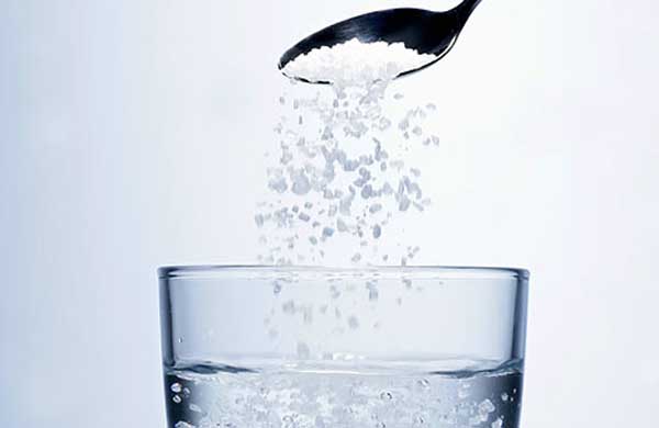 How To Make The Best Salt Water Mouth Rinse